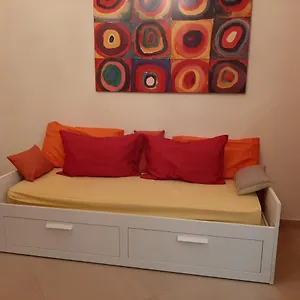 Chiara Home: Al Centro Di Aeroporto di Catania Fontana Rossa